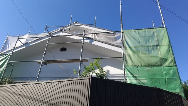 【外壁塗装】パール塗装とは?特徴と岐阜県で外壁への応用ポイント