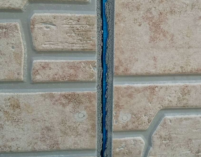 欠落したコーキング